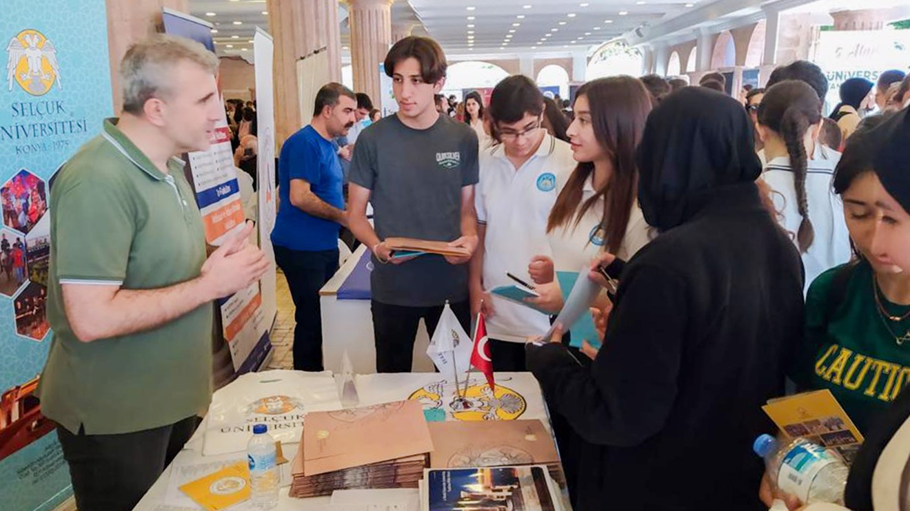 Selçuk Üniversitesi yoğun ilgi gördü